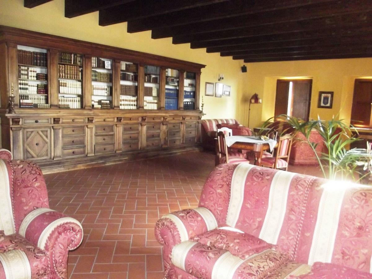 Il Castello Dei Principi Sanseverino Viggianello Exteriör bild