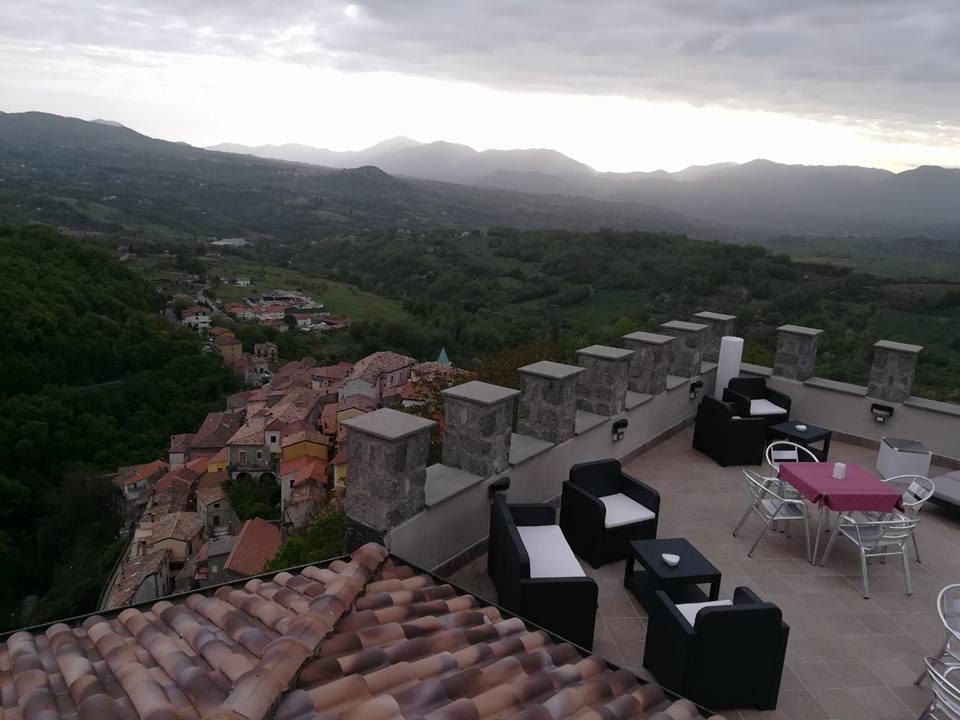 Il Castello Dei Principi Sanseverino Viggianello Exteriör bild